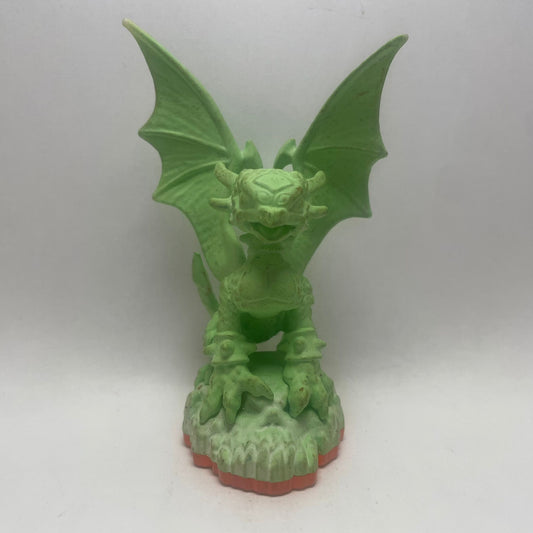 Skylanders Giants Glow in the Dark Cynder Chase Variant