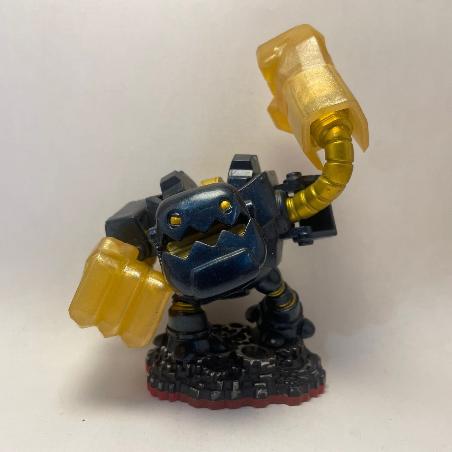 Skylanders Trap Team Legendary Jawbreaker Trap Master Figure